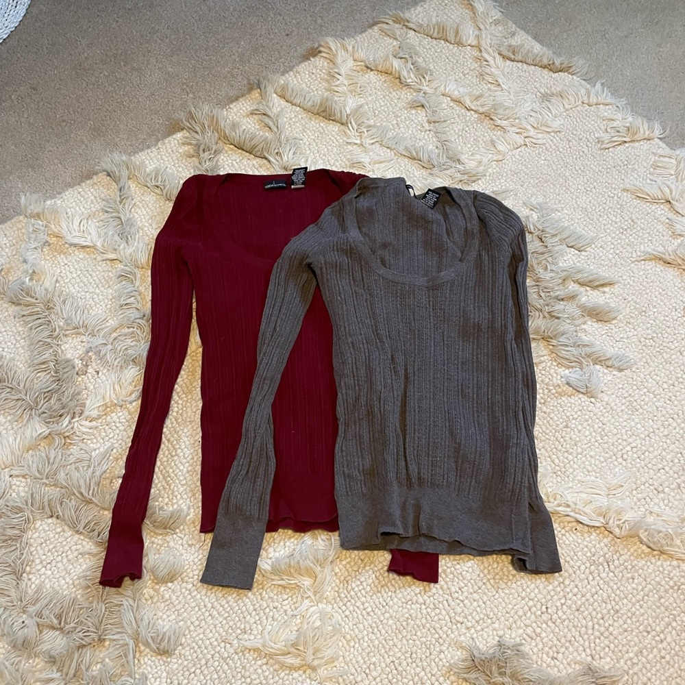 2 long sleeve shirts